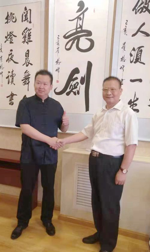 老驥伏櫪，紅心向黨——崔根峰將軍書法展觀感