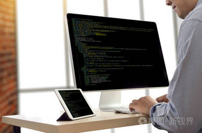 工作筆記本計(jì)算機(jī)移動(dòng)應(yīng)用軟件的開(kāi)發(fā)人員團(tuán)隊(duì) 軟件開(kāi)發(fā)的關(guān)鍵要素